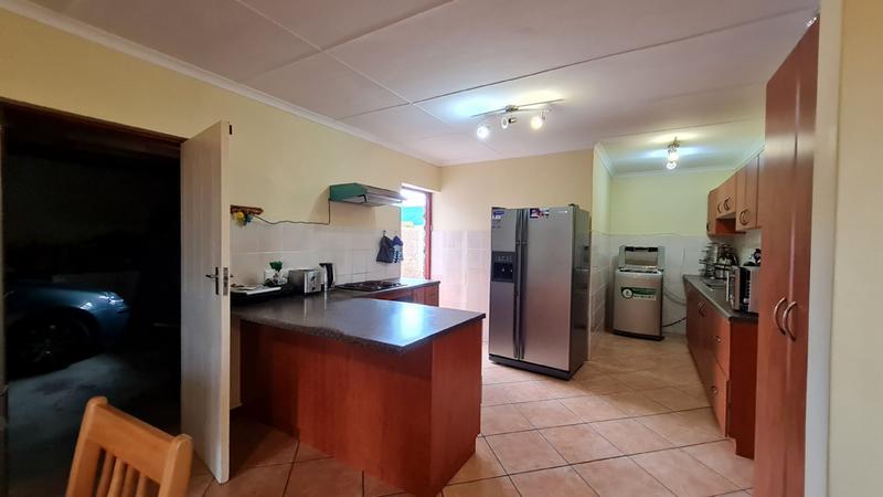 3 Bedroom Property for Sale in Dana Bay Western Cape